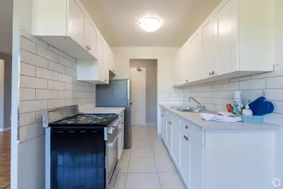 Rexlington Heights - 1 Bed in Rexdale-Kipling Located just moments from Highway 401, Rexlington Heig...