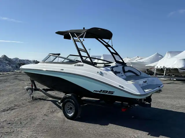 2026 Yamaha AR 195 in Powerboats & Motorboats in Québec City - Image 5
