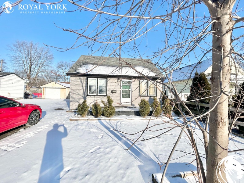 2 BED 1 BATH HOUSE FOR RENT 3218 BLISS ROAD, WINDSOR, ONTARI Long