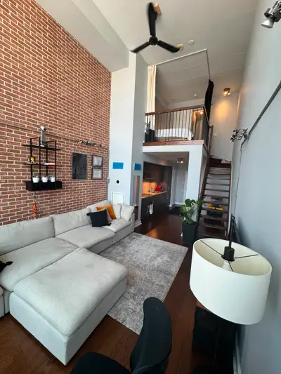 STUNNING 1 BED 2 BAHT LIBERTY LOFT SUBLET JULY 2 - AUGUST 14, View more