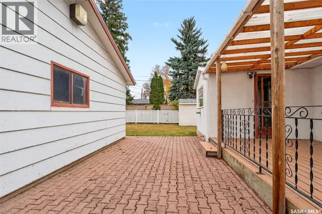 1322 7th AVENUE NW Moose Jaw, Saskatchewan in Houses for Sale in Moose Jaw - Image 36