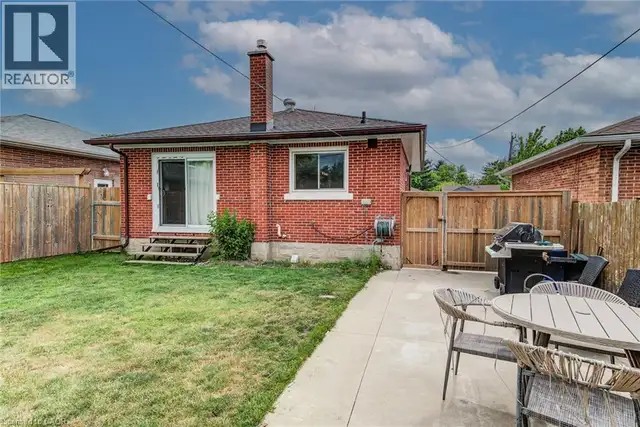 468 HIGHLAND Road E Kitchener, Ontario in Houses for Sale in Kitchener / Waterloo - Image 32
