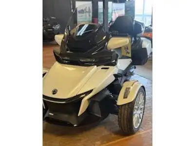 Come visit us at Adventure Motors!! 2026 Can-Am SPYDER RT LIMITED As low as $102 weekly O.A.C! BRP p...