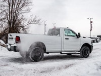 Welcome to Barrie Dodge Chrysler Jeep. DIESEL GREY/BLACK HD VINYL FRONT 40/20/40 BENCH SEAT,BRIGHT W... (image 8)