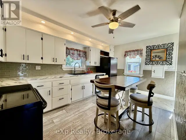 251 11TH AVENUE Hanover, Ontario in Houses for Sale in Owen Sound - Image 6