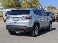 This Jeep Compass has a strong Intercooled Turbo Regular Unleaded I-4 2.0 L/122 engine powering this... (image 7)