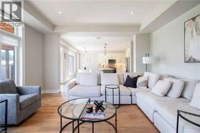 19 SECINARO Avenue Ancaster, Ontario in Long Term Rentals in Hamilton - Image 21