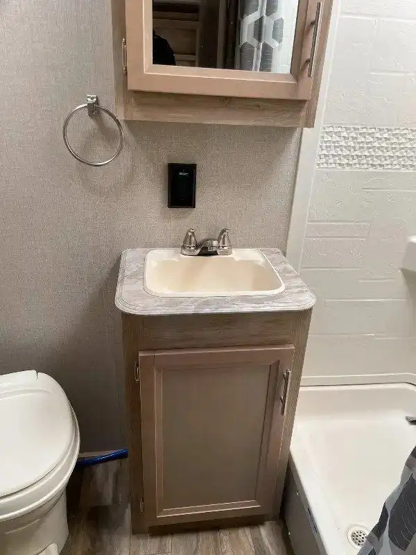 2020 FOREST RIVER COACHMEN EXPEDITION (FINANCING AVAILABLE) in Travel Trailers & Campers in Cambridge - Image 11