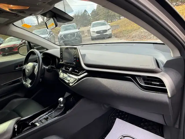2020 Toyota C-HR Limited LIMITED| NO ACCIDENTS| LOW KM in Cars & Trucks in Markham / York Region - Image 45