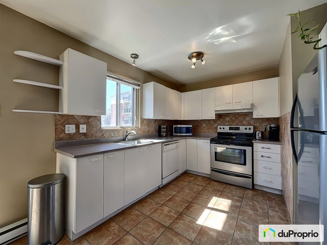 $294,999 - Condominium for sale in Anjou — photo 3