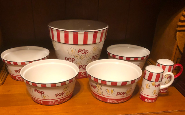 Popcorn bowl sets - 9 different ones-7 ceramic and 2 plastic in Kitchen & Dining Wares in Timmins - Image 3