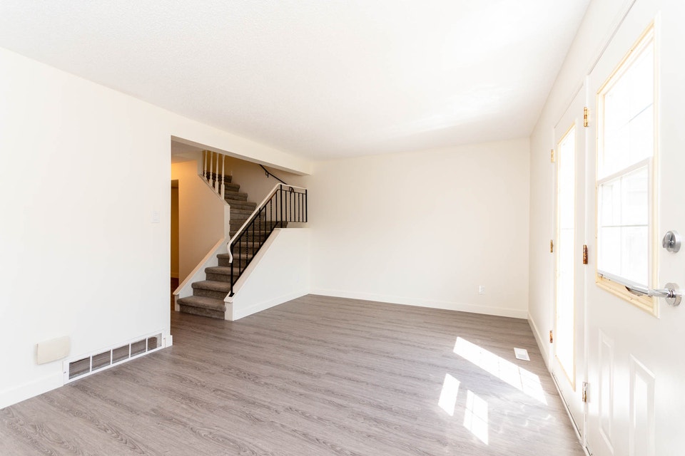 Eastside Estates - 3 Bedroom Townhouse House for Rent 3