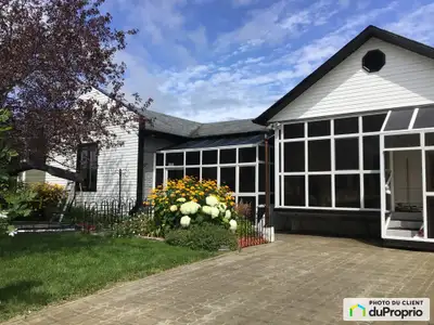 Très belle maison pour divers projet telques chambre à louer ,multigegeration,5 chambre red chausse....
