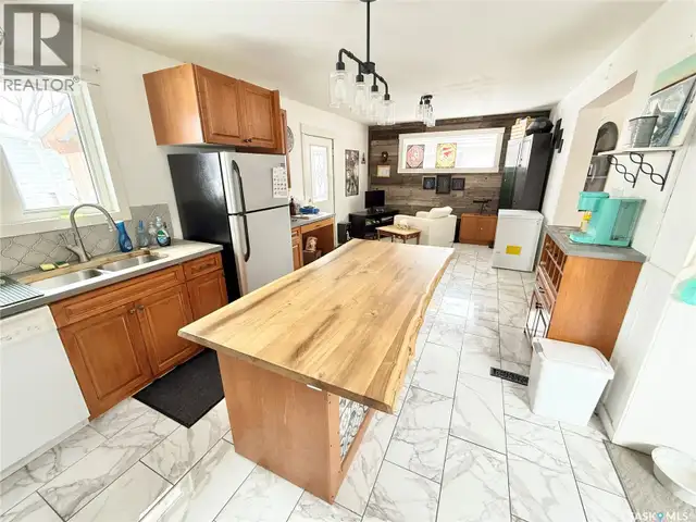 434 2nd STREET Weyburn, Saskatchewan in Houses for Sale in Regina - Image 20