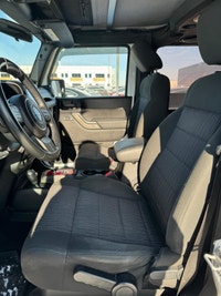 2012 Jeep Wrangler Sport 4x4 : : Low Mileage | Off-Road Ready | 149,307 km 3.6L V6 Engine – ABS Brak... (image 6)