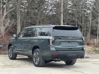 Powerful Gas V8 6.2L engine with 4x4 capability - Advanced Navigation System and Satellite Radio - A... (image 9)