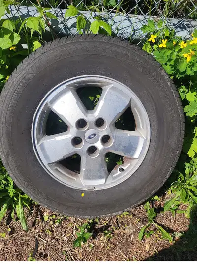 (4) 235 70 16 Firestone All Season Tires mounted on 2012 Ford Escape Alloy rims. In excellent condit...