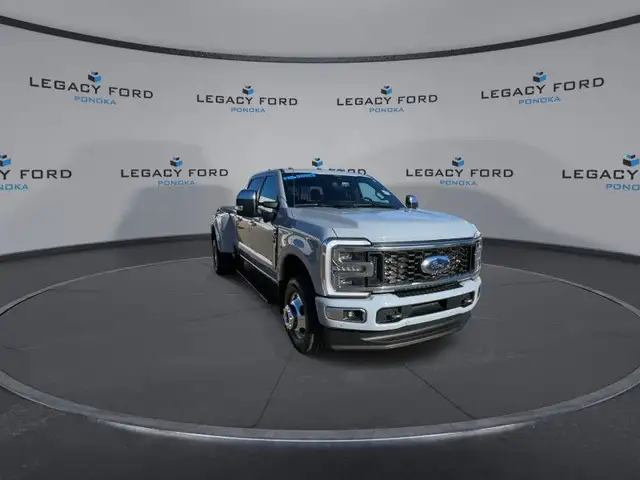 2024 Ford F-350 Super Duty Platinum DELETED | HAVE STOCK PARTS | in Cars & Trucks in Edmonton - Image 3