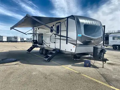 Hit the Road in Style: 2023 Rockwood Ultra Lite 2614BS Comfort Meets Adventure 2023 Forest River Roc...