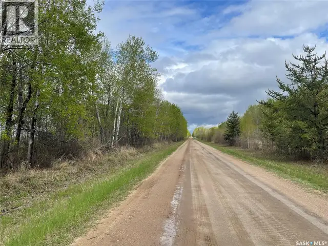 5.5km South of Dorintosh Lot 3 Meadow Lake Rm No.588, Saskatchew in Land for Sale in Meadow Lake - Image 10