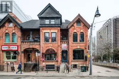 An exceptional opportunity to lease an entire four-level building in one of Toronto's most vibrant a...