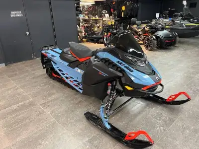 Lapointe Sports Inc 2026 Ski-Doo BACKCOUNTRY X-RS 146 (43'') 850 E-TEC Ice Storm 150 1.5'' E.S. w/ 1...