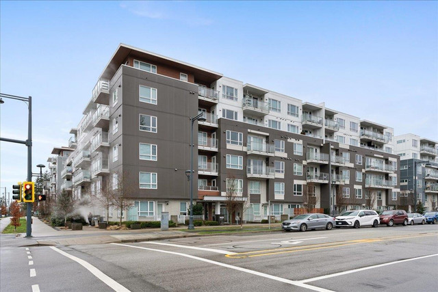 503 10581 140 STREET Surrey, British Columbia in Condos for Sale in Delta/Surrey/Langley - Image 2