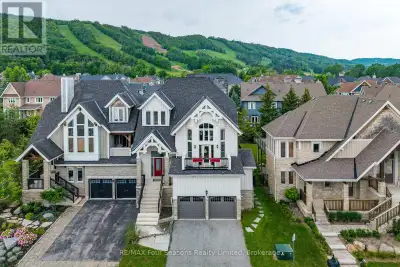 Ideally situated at the base of Craigleith Ski Club, this spectacular semi-detached chalet embodies...