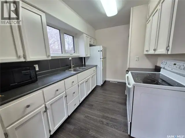 209 Prairie STREET Yellow Grass, Saskatchewan in Houses for Sale in Regina - Image 3