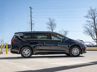 Welcome to 400 Chrysler Dodge Jeep Ram. The 2026 Chrysler Grand Caravan is a brand new, family focus... (image 9)