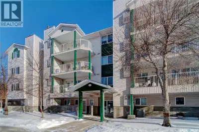 Welcome to #404-2203 Angus Street! This top floor apartment style condo unit is located in the desir...