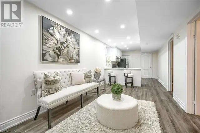 230 MCANULTY Boulevard Hamilton, Ontario in Houses for Sale in Oakville / Halton Region - Image 23