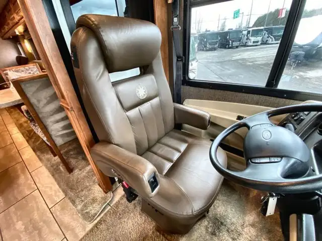 2017 Tiffin Motorhomes Allegro 36 LA in RVs & Motorhomes in Abbotsford - Image 27