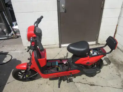 NEW LOVELY SCOOTER NEEDS SOME TLC, View more