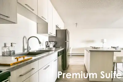 Enjoy a $500 move-in bonus when you sign a lease within 48 hours! Rent with confidence at Boardwalk...