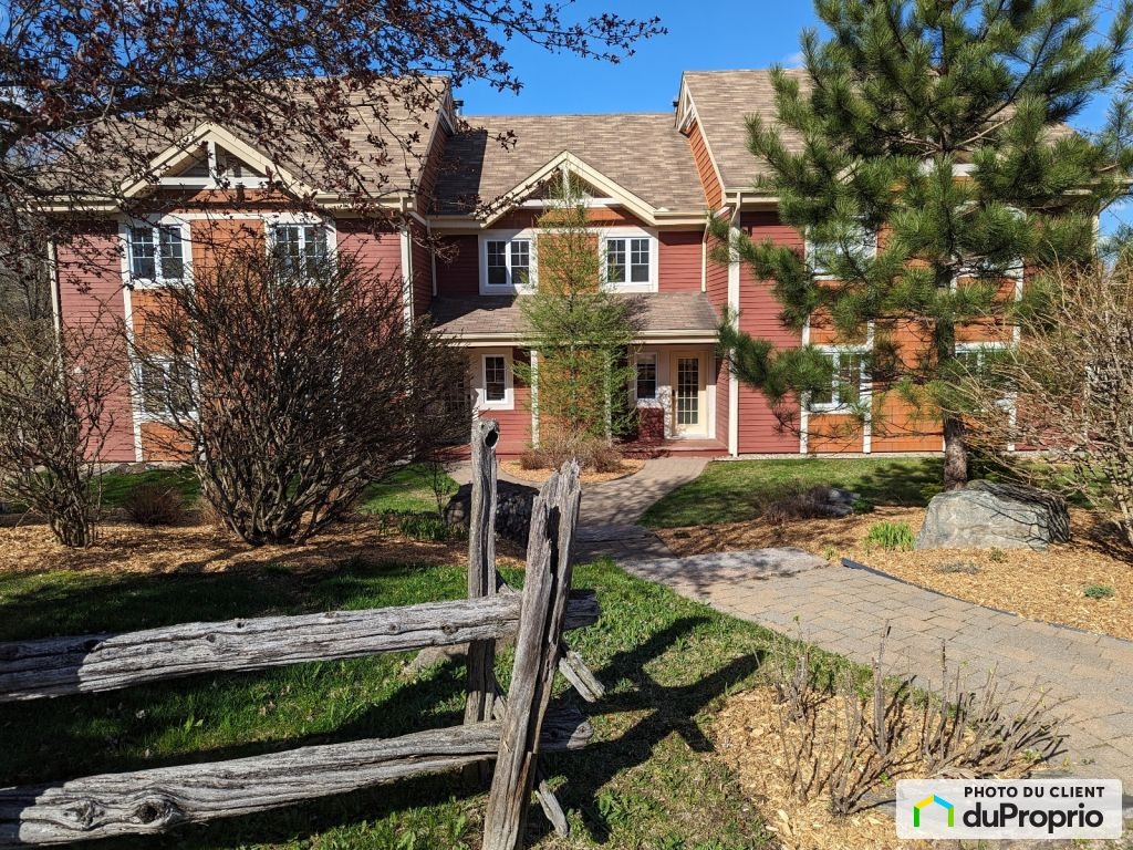 $339,000 - Condominium for sale in Mont-Tremblant — photo 1