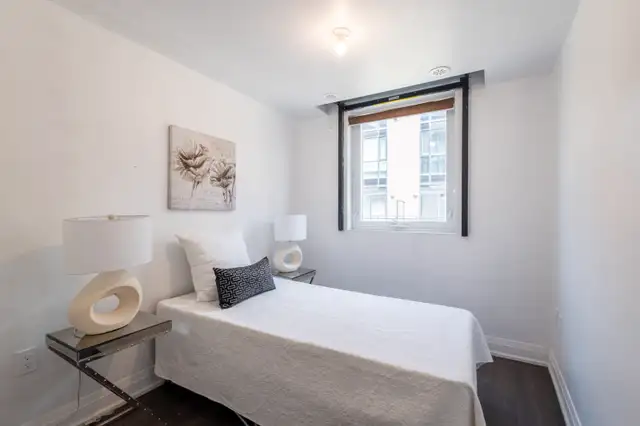 3+1Br 3Bath 1195 SF Condo Townhouse, Vaughn (N12159254) in Houses for Sale in Mississauga / Peel Region - Image 7