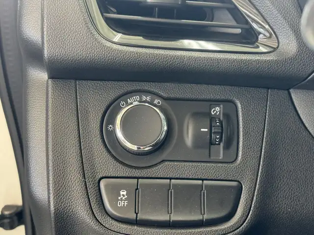 2017 Chevrolet Spark 5dr HB CVT LS in Cars & Trucks in Longueuil / South Shore - Image 17