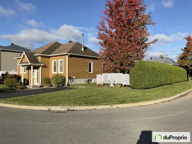 $549,900 - Bungalow in Charlesbourg (ND-Des-Laurentides) in Houses for Sale in Québec City - Image 4