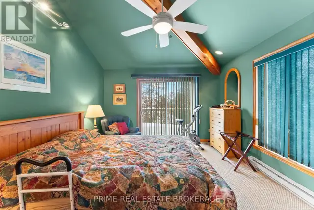 9856 HURON PLACE Lambton Shores (Grand Bend), Ontario in Houses for Sale in Grand Bend - Image 20