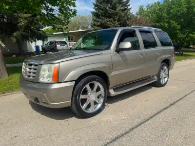 FOR SALE: 2003 Cadillac Escalade – Clean Title, Safetied, Only 147,000 KM Luxury SUV in Excellent Co...