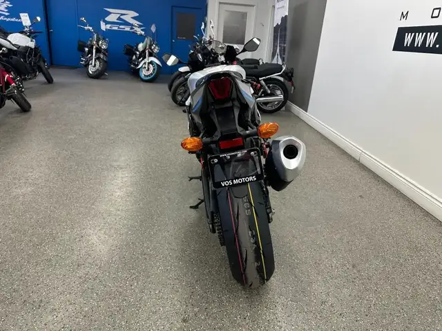 2025 Suzuki GSX-R1000AM5 GSXR - V6447 - -No Payments for 1 Year* in Sport Bikes in Markham / York Region - Image 10