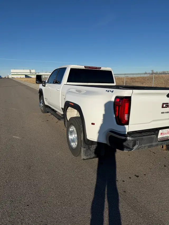 2021 L5P Duramax Dually in Cars & Trucks in Lethbridge - Image 6
