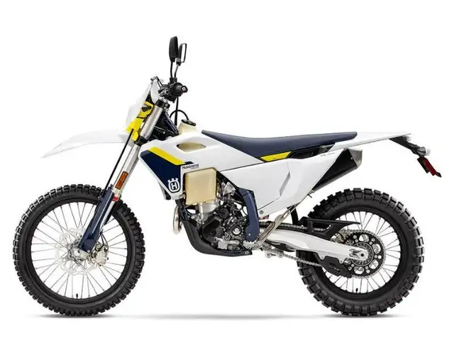 2025 Husqvarna FE 350s in Street, Cruisers & Choppers in Sherbrooke - Image 6