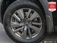 New Price! Odometer is 5059 kilometers below market average! Black 2024 Nissan Pathfinder SV 4WD 9-S... (image 8)