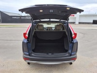 NEW TO CANADA? WE HAVE AN APPROVAL WAITING FOR YOU! The 2017 Honda CR-V Touring is a well-rounded SU... (image 6)