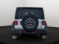 Cloth Low-Back Bucket Seats, GPS Navigation, Apple CarPlay, 4G LTE Wi-Fi Hot Spot, Air Conditioning,... (image 4)