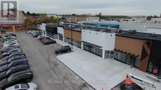 1, 2 - 171 SPEERS ROAD Oakville (QE Queen Elizabeth), Ontario in Commercial & Office Space for Rent in Oakville / Halton Region - Image 5