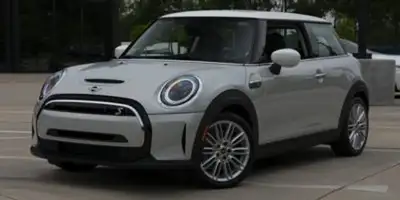 ===== Pourquoi acheter chez nous ? ===== Depuis plus de 50 ans, BMW MINI Laval est une référence dan...