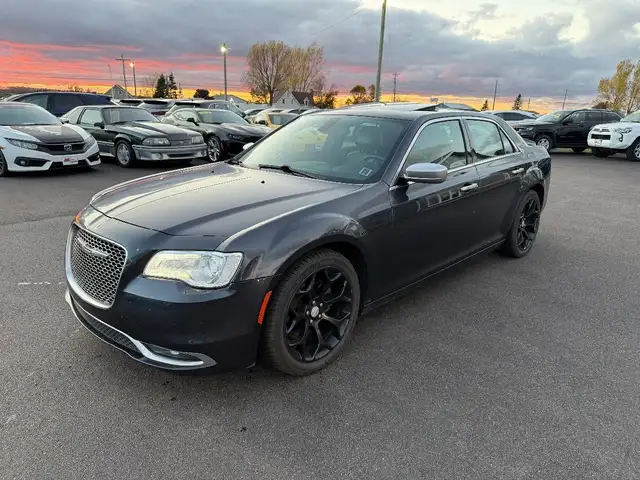 2017 Chrysler 300C64269655603075122